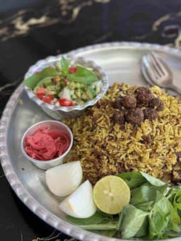 چهارشنبه:کلم پلو شیرازی + جوجه بادمجان ن